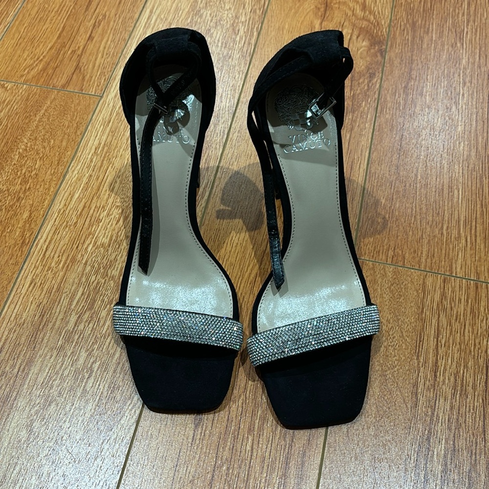 New Vince Camuto Black Heels with sparkle